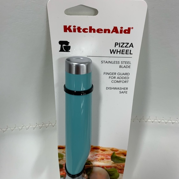 KitchenAid Turquoise Pizza Cutter New - Picture 3 of 3